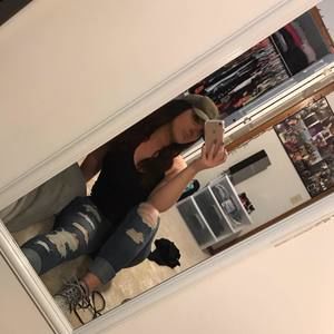 Meet your Posher, Kim